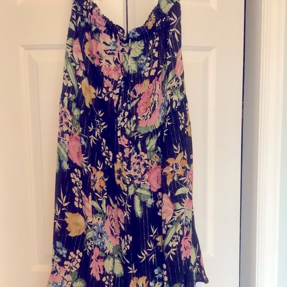 REVOLVE AUGUSTE THE LABEL Delilah Frilled Midi Skirt in Delilah Bloom Black US 8 - Picture 3 of 8